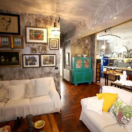 Gasthof Accardi House Searooms