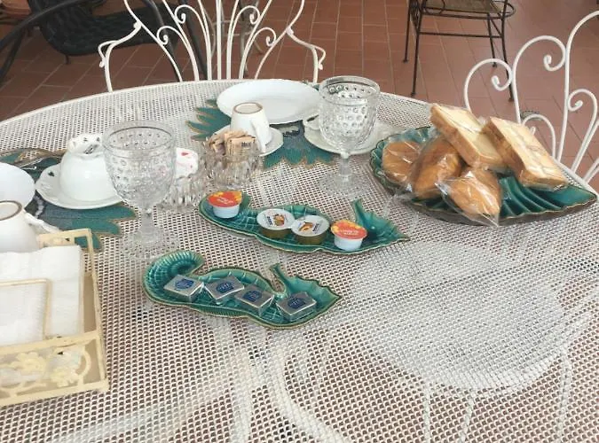 Accardi House Searooms 3*